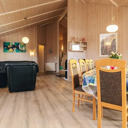 4 Star In Ottendorf *